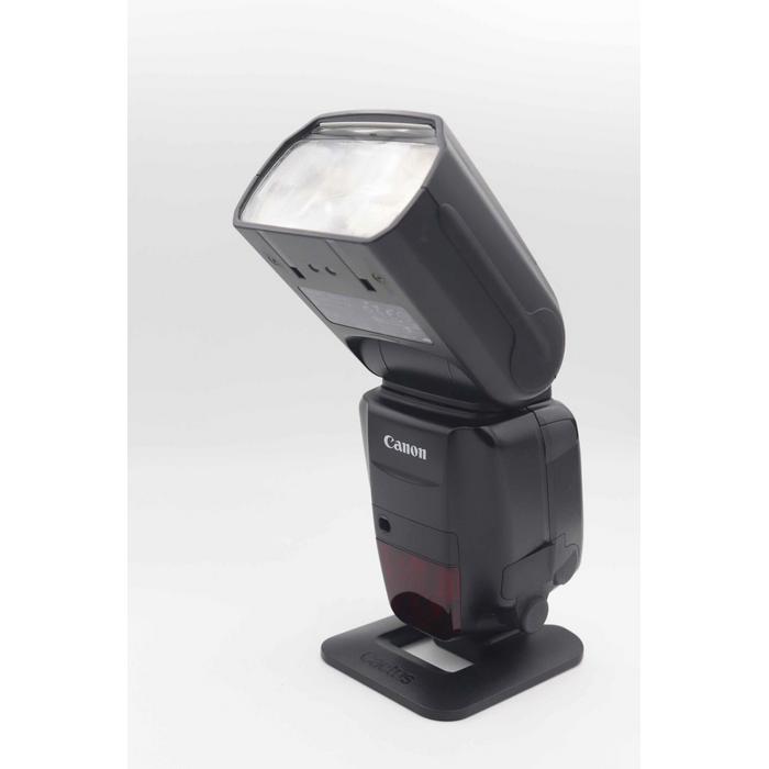 canon 600 ex rt tepe flasi 2 el